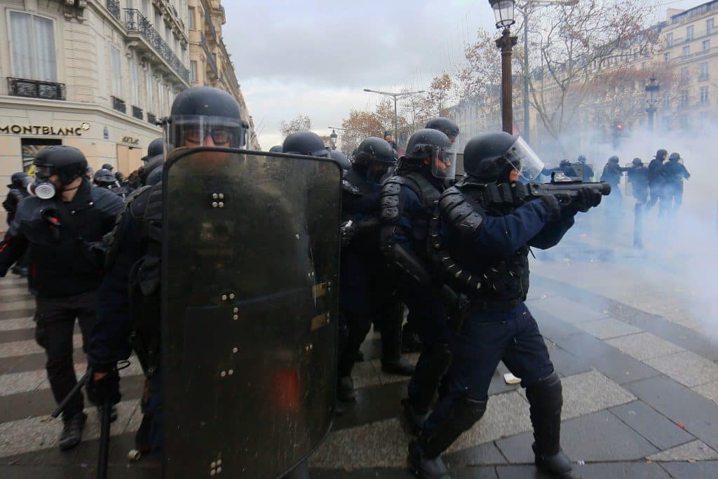 Poli I Tii Au Agresat Protestatarii Ncep Nd Din Anul Peste