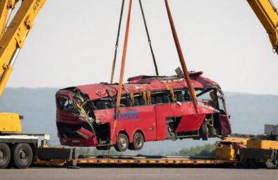 Doisprezece morți și cel puțin zece răniți grav după ce un autocar polonez s-a răsturnat în Ungaria