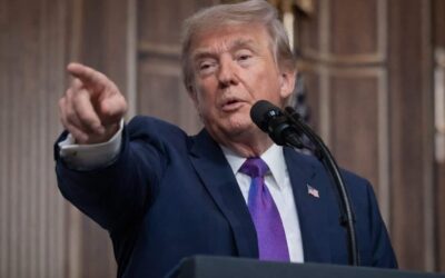 Donald Trump amenință Omanul cu bombardamente și revendică Strâmtoarea Ormuz