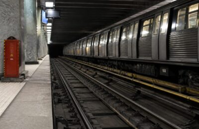 Metrorex riscă întreruperea alimentării cu energie din cauza unei datorii de 11,5 milioane de lei