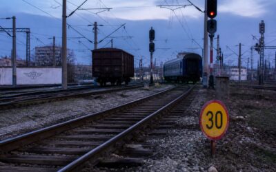 Noua strategie feroviară a Guvernului abordează degradarea a peste 9.700 km de cale ferată