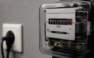 Prețul energiei electrice ar putea ajunge la 1,7 lei pe kWh din toamnă