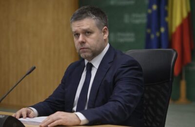 Primăria Capitalei propune suspendarea ajutorului pentru persoanele cu handicap și eliminarea Voucherului Materna
