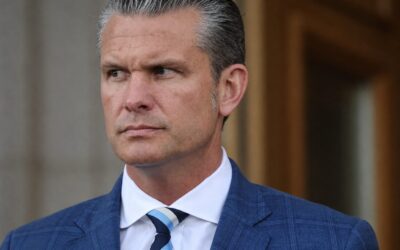 La baza Kirtland, salutul „Dumnezeu să vă binecuvânteze” a fost oprit, dar Hegseth vrea reluarea