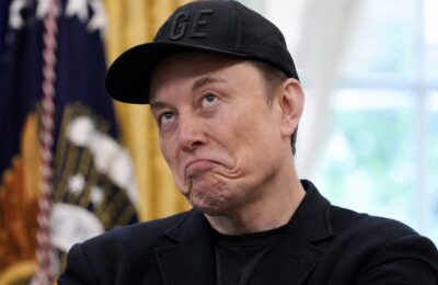 Elon Musk susține criticile lui Trump împotriva lui Zelenski pentru atacarea rafinăriilor rusești