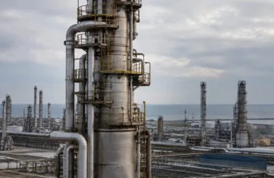 Participația statului la Rompetrol Rafinare ajunge la 14 miliarde de lei, de 16 ori peste nivelul de la începutul anului