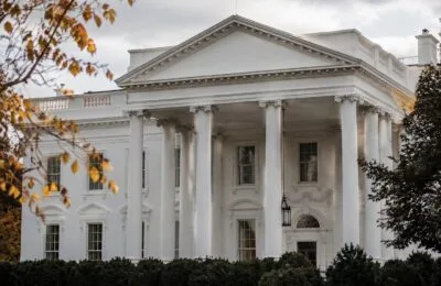 Trump amână noile măsuri împotriva Rusiei și invocă negocierile pentru Ucraina